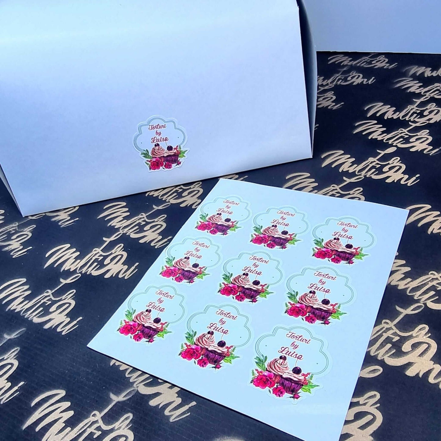 Etichete autocolante personalizate