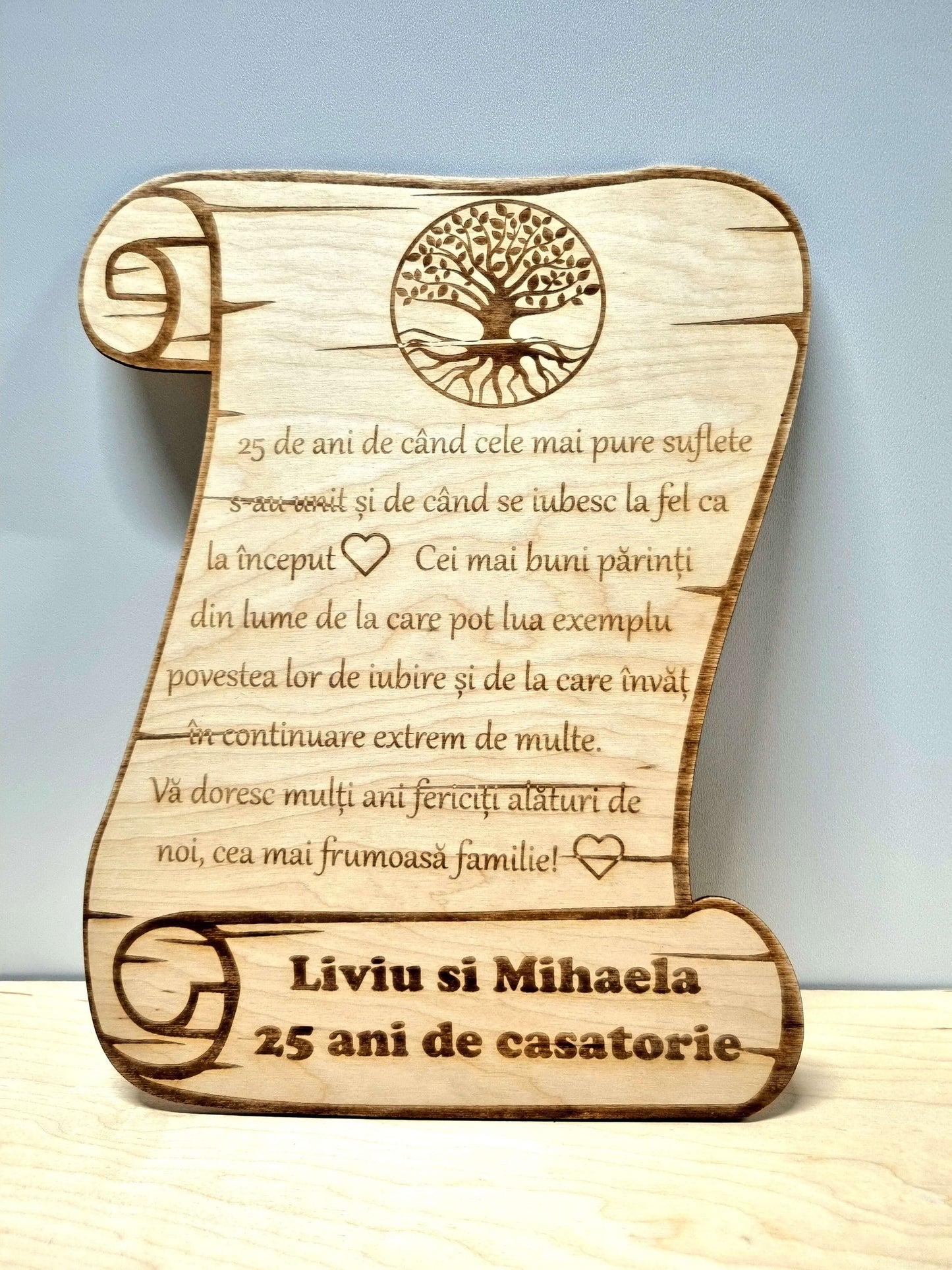 Papirus din lemn personalizat